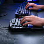 K585 DITI ELITE PRO RGB 40% Wireless Mechanical Gaming Keyboard - Blue Switches - Image 5